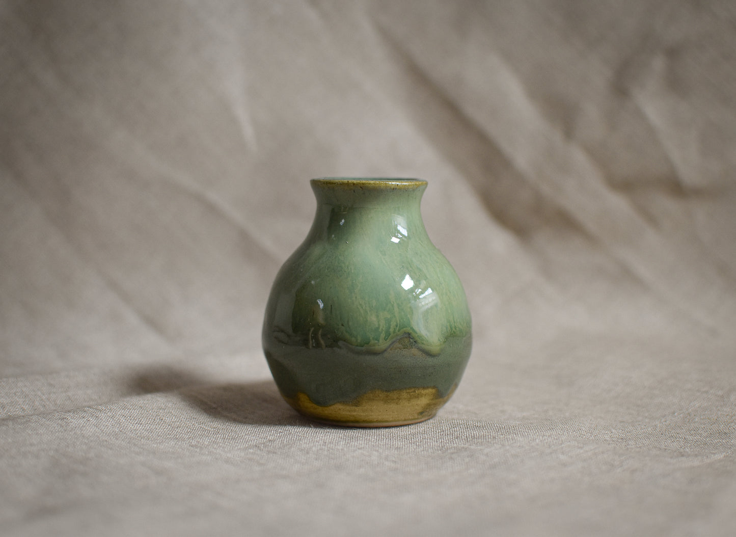 bud vase // emerald